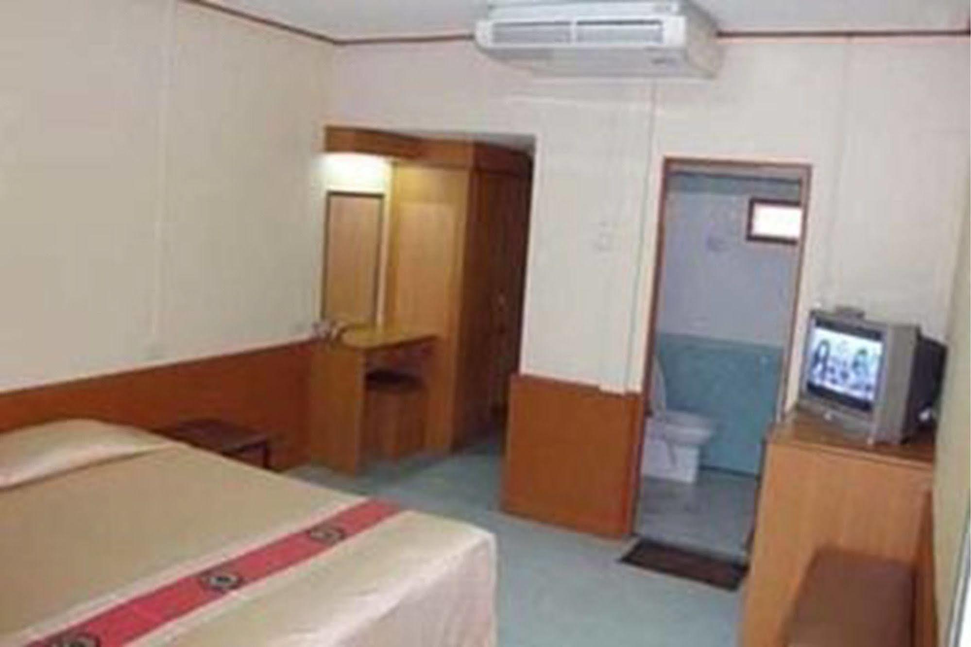 Malibu Samed Resort Koh Samet Bagian luar foto