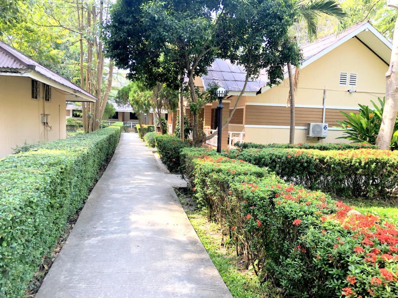 Malibu Samed Resort Koh Samet Bagian luar foto